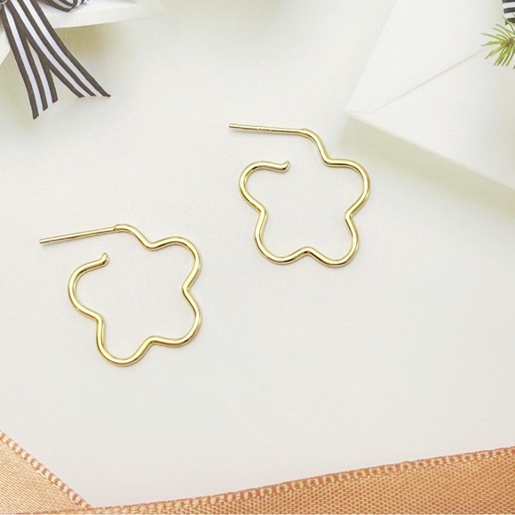 Solid Silver Flower Hoop Stud Earrings-SS038 Gold - Picture 6 of 8